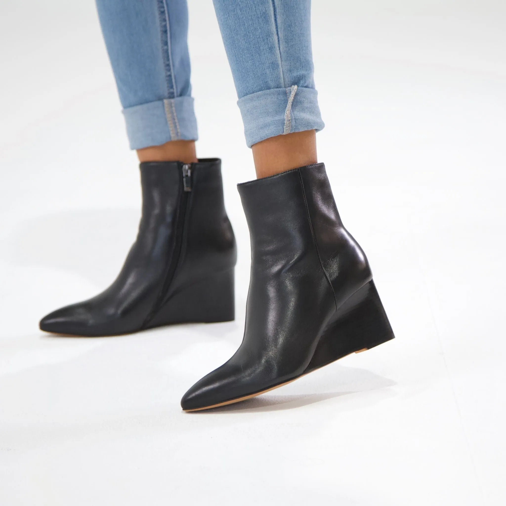 Mallo Black Leather Ankle Boots