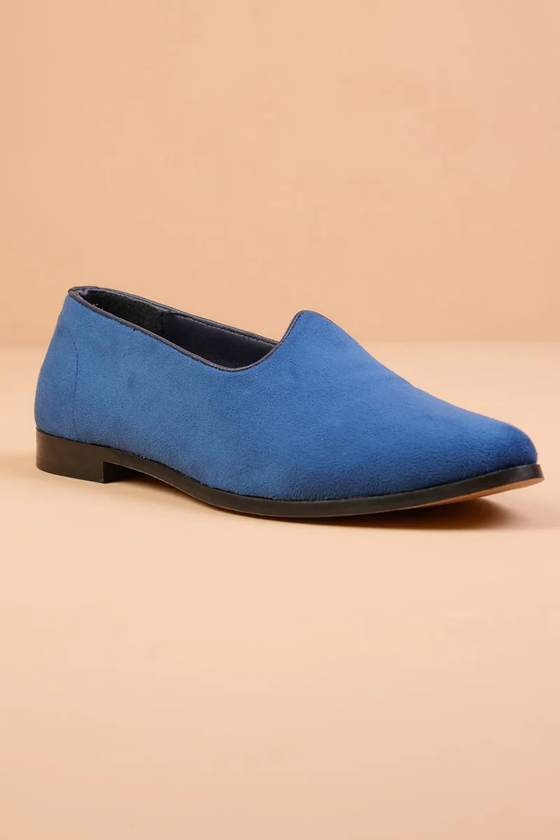 Medium Blue Velvet Mojari